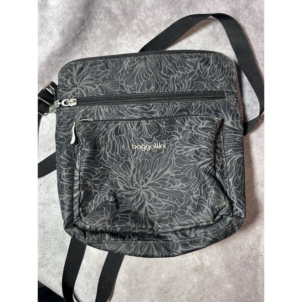 Baggallini Crossbody Bag Black Gray Floral Travel Organizer 8x8 Adjustable Strap